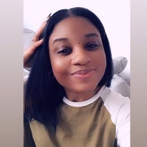 Meet your Posher, Vanessa